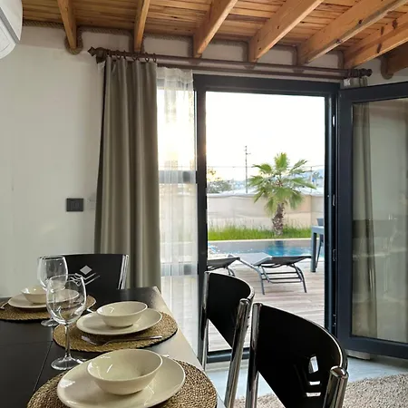 Villa Karatuerkmen Wooden