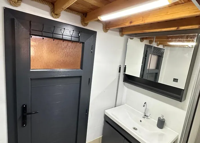 וילה Karatuerkmen Wooden *